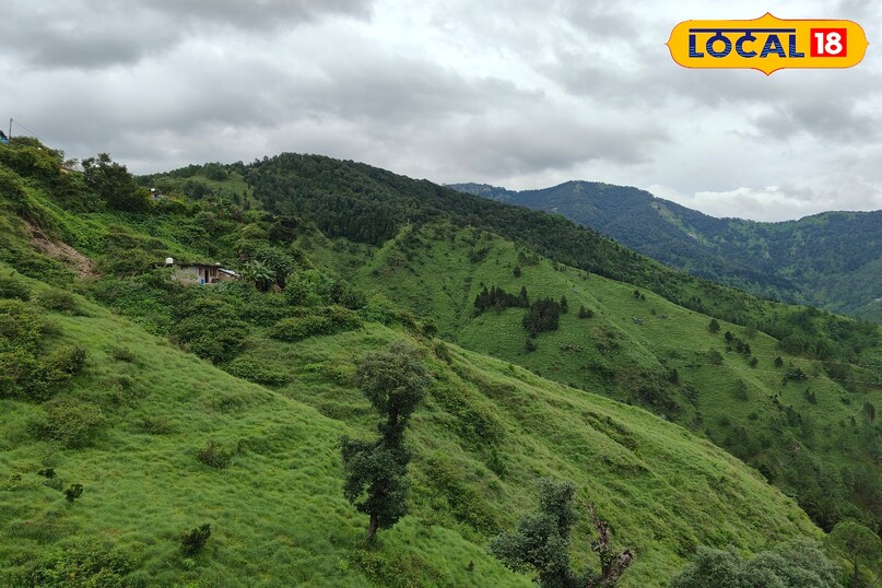 Photo: झीलों से हटकर कुछ खास देखना है? तो यह है नैनीताल की सबसे खूबसूरत जगह Photo: झीलों से हटकर कुछ खास देखना है? तो यह है नैनीताल की सबसे खूबसूरत जगह