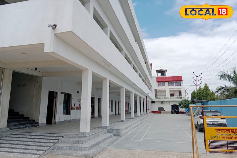 mau news, local news, latest news up news, top 4 school, mau top school