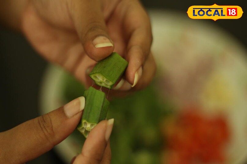 correct way of chopping lady finger correct way of chopping lady finger