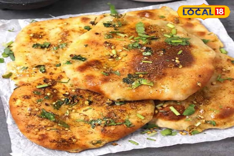 Kulcha This is a delicious bread. The first Nizam Mir Qamaruddin had served seven saint Hazrat Nizamuddin seven Kulche and predicted that your descendants would rule for seven generations. In the prediction and love of bread, the Nizam adopted Kulcha on his flag as a symbol. Kulcha This is a delicious bread. The first Nizam Mir Qamaruddin had served seven saint Hazrat Nizamuddin seven Kulche and predicted that your descendants would rule for seven generations. In the prediction and love of bread, the Nizam adopted Kulcha on his flag as a symbol.