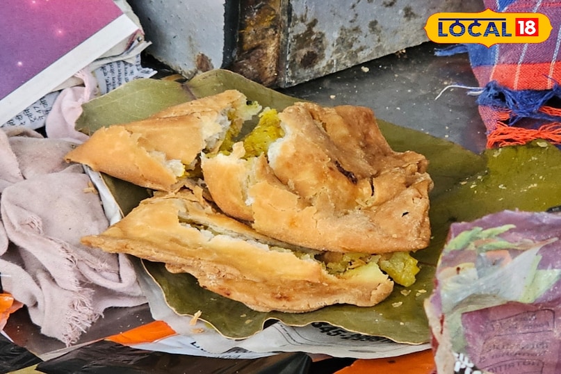 The most famous samosa in Jamui, mustard sauce samosa, Bihar's famous street food, where is the best samosa, Best Samosa in Jamui, Famous Samosa in Bihar, Samosa Recipe, Local 18, Bihar, BIHAR, BIHAR, Jamui 