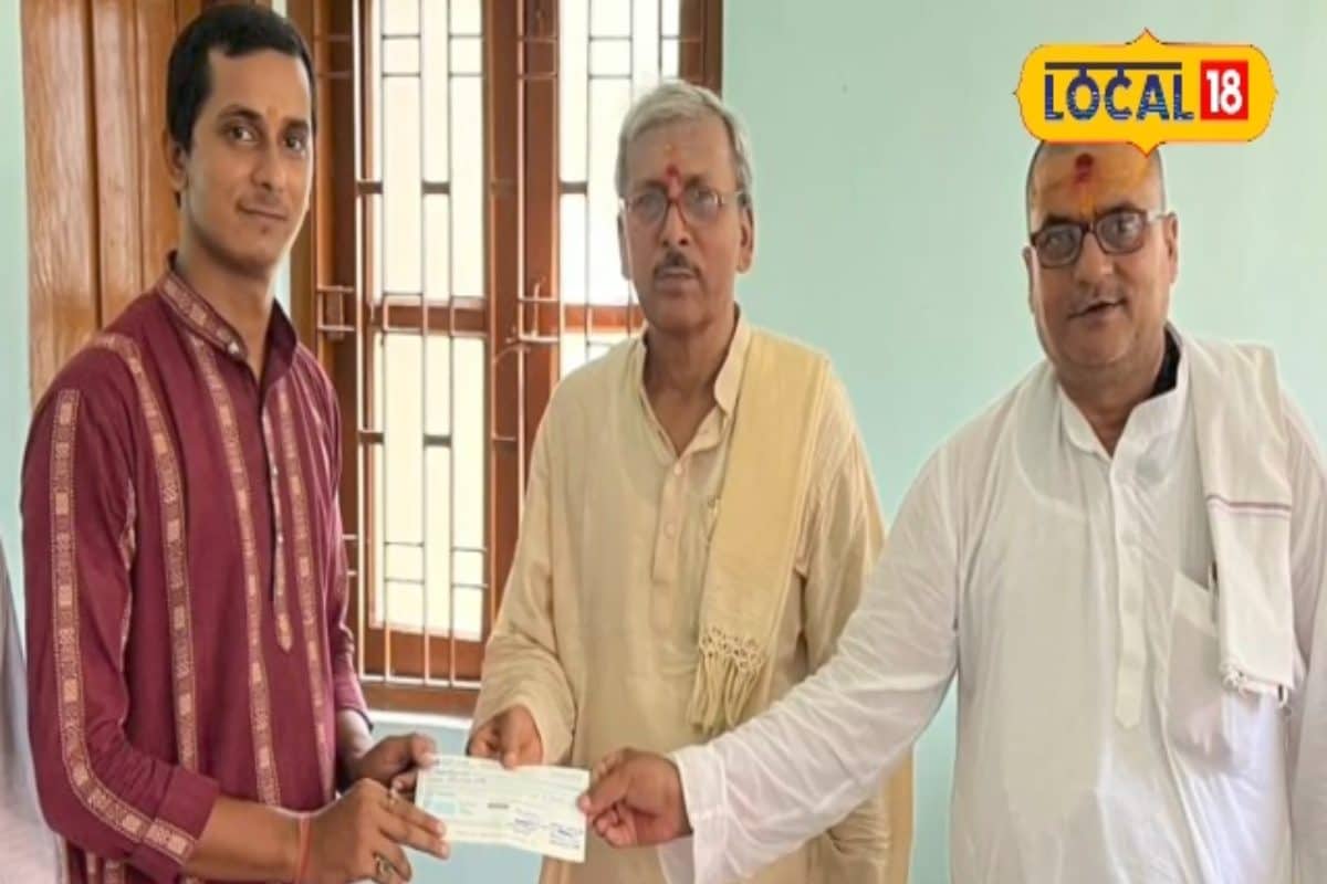 इस प्रोफेसर की हर तरफ हो रही वाहवाही, रिटायरमेंट पर दिया 1 लाख का दान