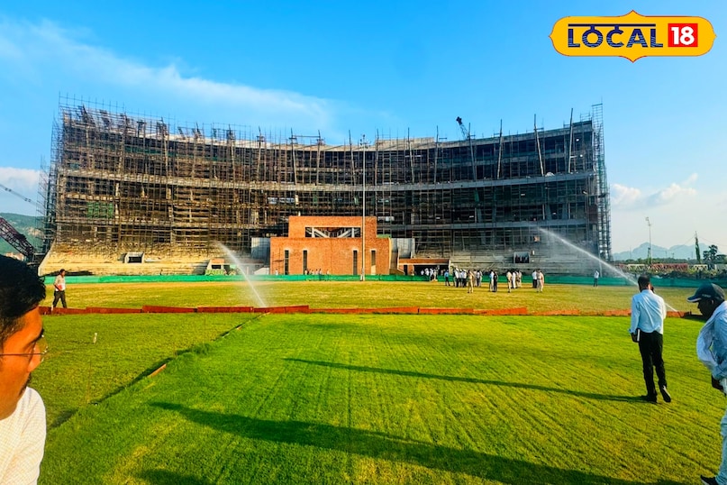 Nitish cabinet approved 1131 crore, rajgir sports academy, Rajgir International Cricket Stadium, Cricket stadium in Nalanda, World class stadium in Bihar, Rajgir stadium pitch details, Red and black soil cricket pitch Cricket stadium construction in Bihar, cricket stadiums in bihar, district, Rajgir sports academy, Rajgir stadium, राजगीर क्रिकेट स्टेडियम, नालंदा में अंतरराष्ट्रीय स्टेडियम, मोकामा की काली मिट्टी की पिच, राजगीर स्पोर्ट्स एकेडमी