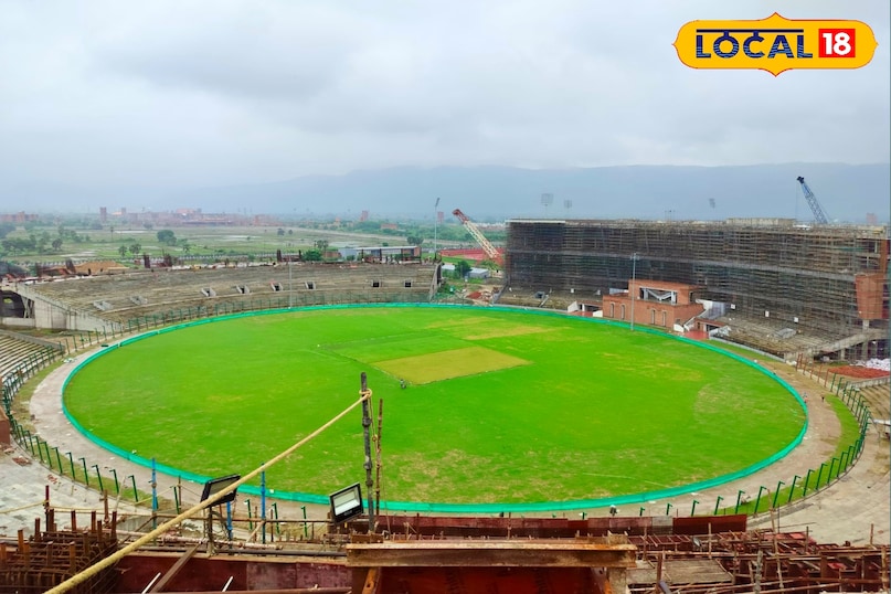 Nitish cabinet approved 1131 crore, rajgir sports academy, Rajgir International Cricket Stadium, Cricket stadium in Nalanda, World class stadium in Bihar, Rajgir stadium pitch details, Red and black soil cricket pitch Cricket stadium construction in Bihar, cricket stadiums in bihar, district, Rajgir sports academy, Rajgir stadium, राजगीर क्रिकेट स्टेडियम, नालंदा में अंतरराष्ट्रीय स्टेडियम, मोकामा की काली मिट्टी की पिच, राजगीर स्पोर्ट्स एकेडमी 