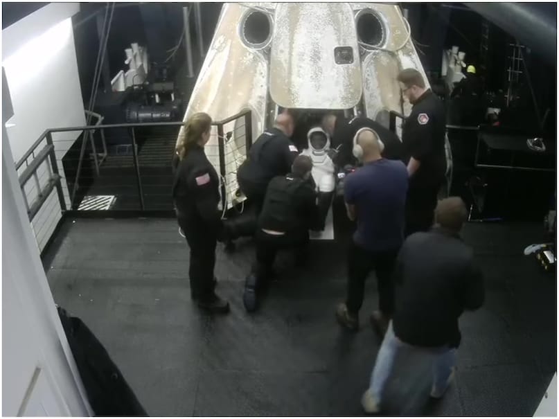Shubhanshu Shukla First Image, Dragon capsule, Shubhanshu Shukla First Piture, Shubhanshu Shukla News, Shubhanshu Shukla Earth Landing, Shubhanshu Shukla Live Updates, Shubhanshu Shukla Return from ISS, axiom 4 mission, Shubhanshu Shukla , Shubhanshu Shukla Space Journey, शुभांशु शुक्ला पहली तस्वीर, ड्रैगन कैप्सूल, शुभांशु शुक्ला फर्स्ट इमेज, शुभांशु शुक्ला न्यूज, शुभांशु शुक्ला धरती लैंडिंग, शुभांशु शुक्ला लाइव अपडेट, शुभांशु शुक्ला आईएसएस से वापसी, एक्सिओम 4 मिशन, शुभांशु शुक्ला लेटेस्ट न्यूज, शुभांशु शुक्ला अंतरिक्ष यात्रा Shubhanshu Shukla First Image, Dragon capsule, Shubhanshu Shukla First Piture, Shubhanshu Shukla News, Shubhanshu Shukla Earth Landing, Shubhanshu Shukla Live Updates, Shubhanshu Shukla Return from ISS, axiom 4 mission, Shubhanshu Shukla , Shubhanshu Shukla Space Journey, शुभांशु शुक्ला पहली तस्वीर, ड्रैगन कैप्सूल, शुभांशु शुक्ला फर्स्ट इमेज, शुभांशु शुक्ला न्यूज, शुभांशु शुक्ला धरती लैंडिंग, शुभांशु शुक्ला लाइव अपडेट, शुभांशु शुक्ला आईएसएस से वापसी, एक्सिओम 4 मिशन, शुभांशु शुक्ला लेटेस्ट न्यूज, शुभांशु शुक्ला अंतरिक्ष यात्रा