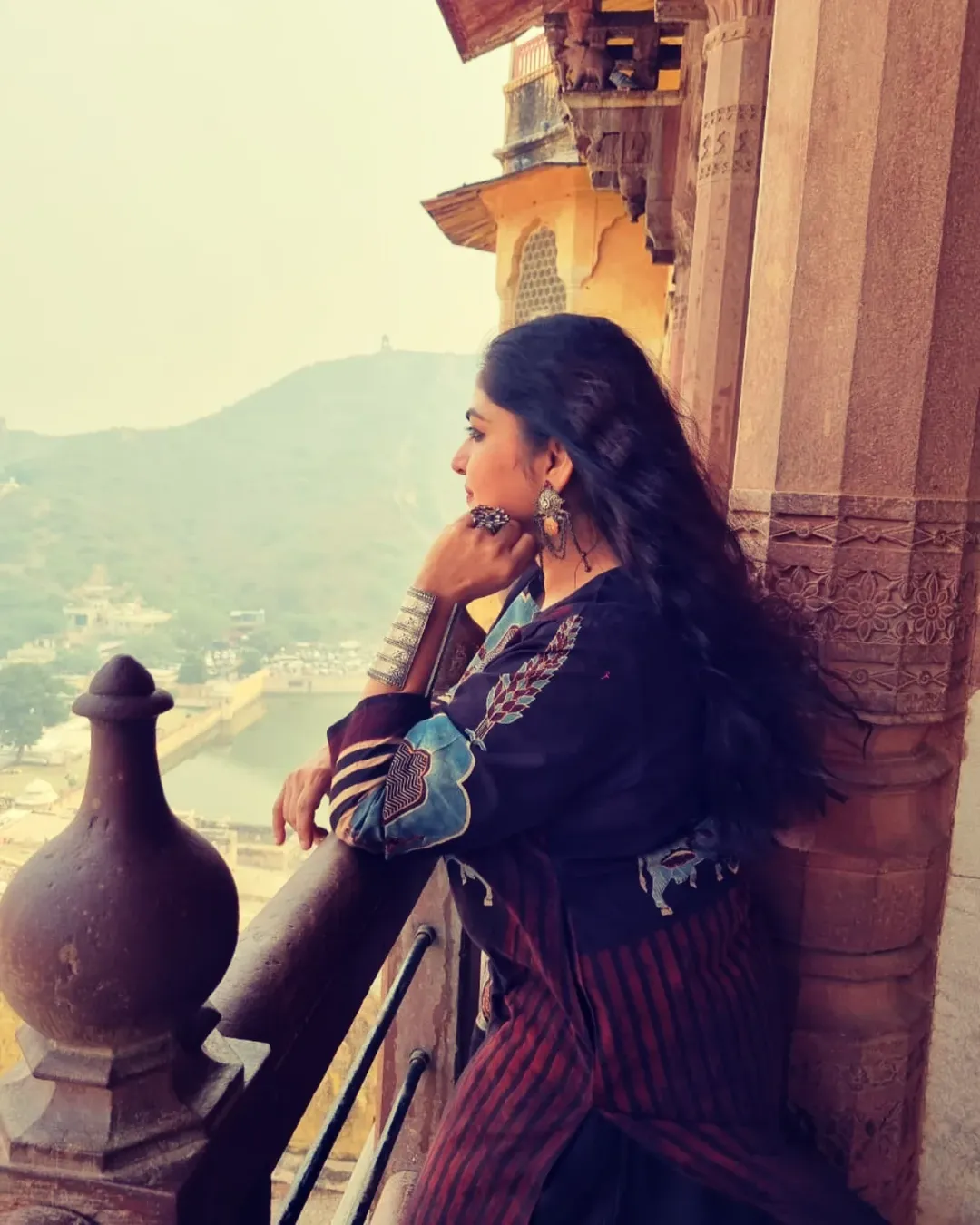 Indira Krishnan, Indira Krishnan Painful Story, Indira Krishnan Casting Couch, Indira Krishnan Untold Story, Indira Krishnan True Story, इंदिरा कृष्णन, इंदिरा कृष्णन की दर्दनाक कहानी, इंदिरा कृष्णन कास्टिंग काउच, इंदिरा कृष्णन की अनकही कहानी, इंदिरा कृष्णन की सच्ची कहानी