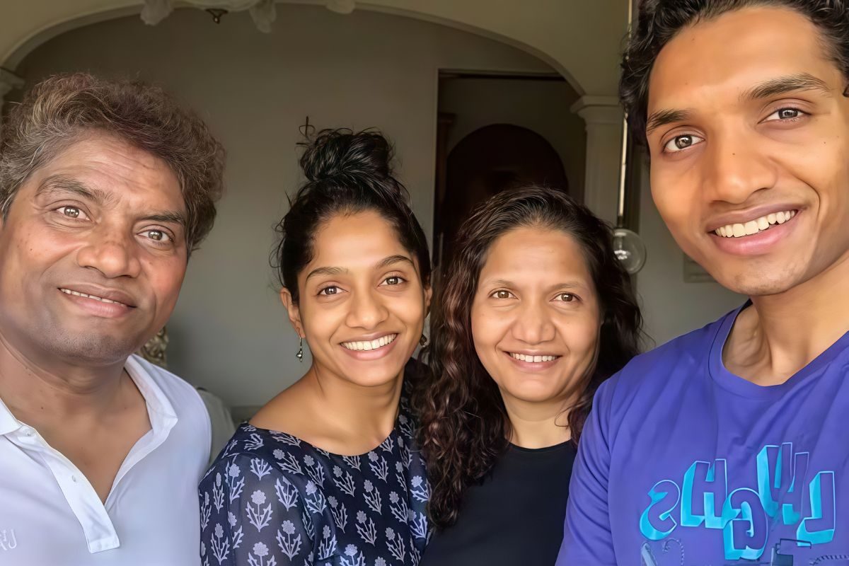 'पत्नी को लगा कि मैं पागल हो गया हूं...' बेटे के कैंसर पर जॉनी का छलका दर्द