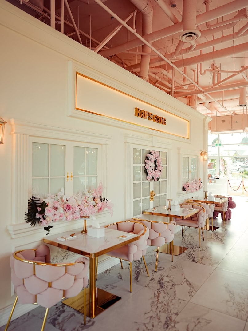 Kapil Sharma New Cafe, Kapil Sharma Kaps Cafe, Kapil Sharma New Cafe Menu, Kapil Sharma New Cafe Photos, Kapil Sharma News, Kapil Sharma Business, Kapil Sharma Business, Kapil Sharma Canada Cafe, Kapil Sharma Cafe