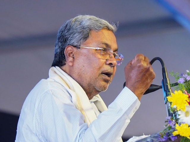 खरगे की चाल में फंसे सिद्धारमैया! न निगलते बन रहा न उगलते, कर्नाटक में गजब खेल