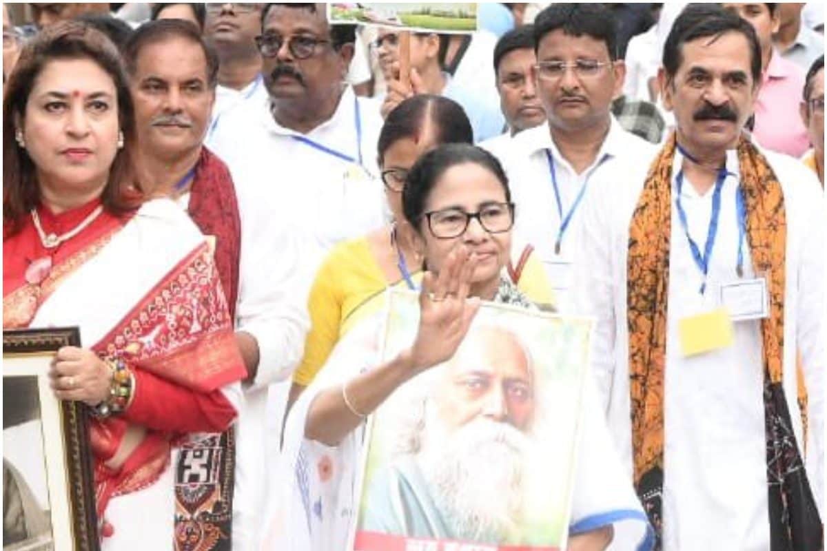 क्या आपने मुइज्जू से गले मिलते समय उनका धर्म पूछा ममता का PM मोदी से सवाल