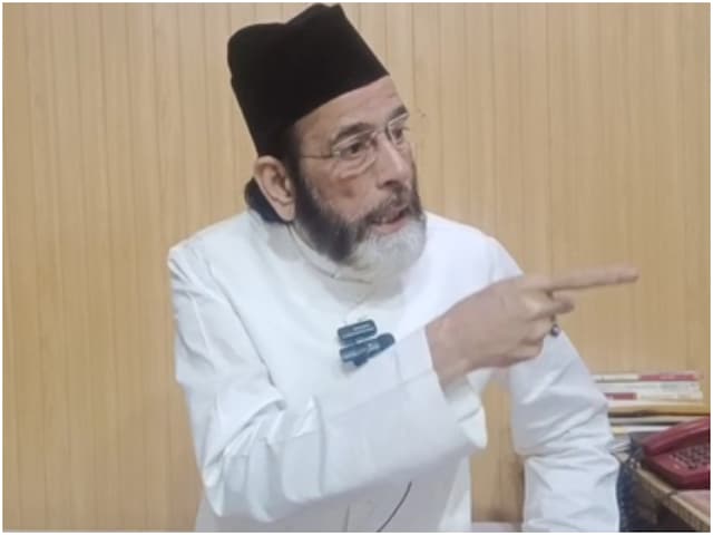 Take off pants terrorists or ... why Maulana Tauqir Raza raging on the name plate dispute Take off pants terrorists or ... why Maulana Tauqir Raza raging on the name plate dispute