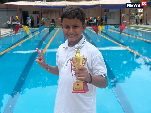 Mehranshveer Singh Tokas, who was awarded the Best Swimmer Award