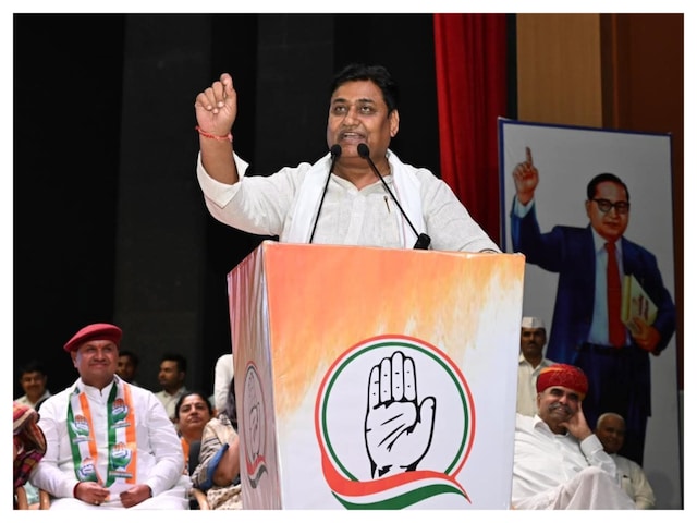 क्या किरोरी लाल मीना को कार्यालय हो जाना चाहिए? कांग्रेस सी पेपर लीक पर उलट जाती है क्या किरोरी लाल मीना को कार्यालय हो जाना चाहिए? कांग्रेस सी पेपर लीक पर उलट जाती है