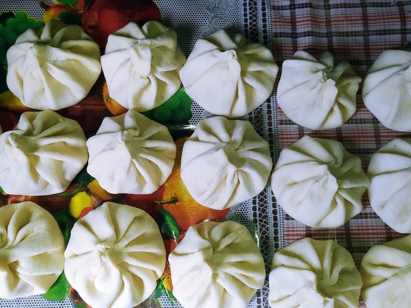 Momos Momos
