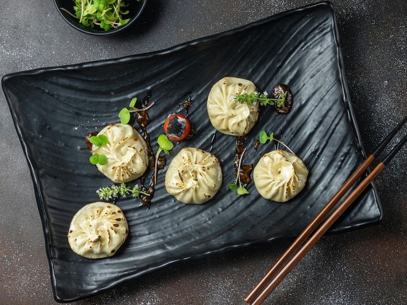 Momos