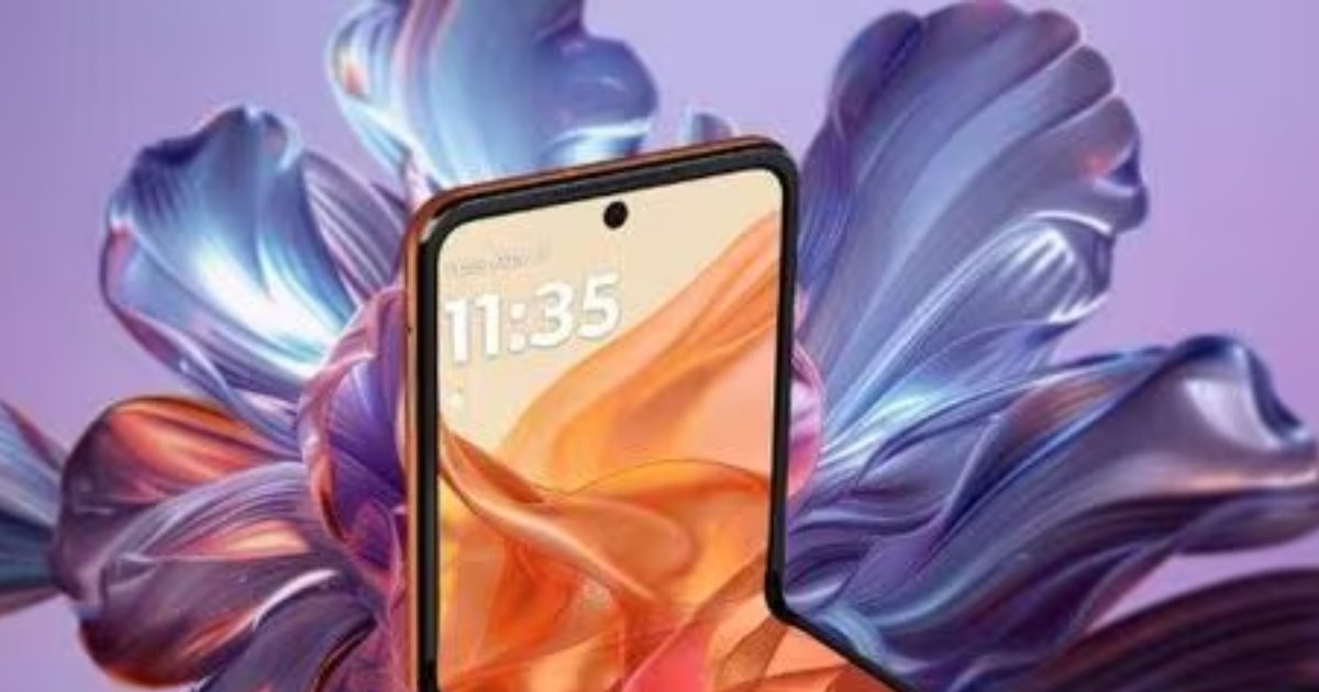 Tach – Moto Razr 50 Ultra पर म‍िल रहा ₹50,000 का बंपर डिस्काउंट, साथ में म‍िल रहा फ्री TWS भी