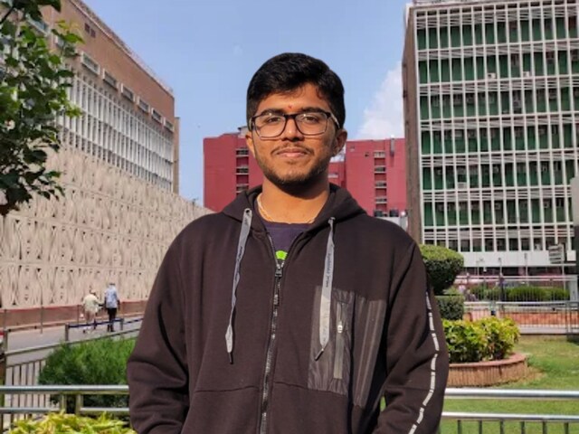 NEET में 720 में से 715 अंक, बैलेंस्ड स्ट्रैटेजी से पहुंचा AIIMS