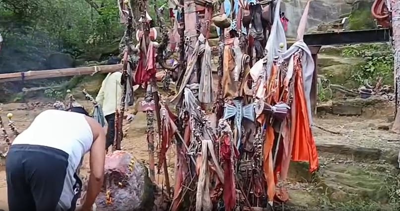 naag panchami, naag panchami news, naag panchami pooja, naag panchami 2025, Nagdwar Swami Temple,  pachmarhi Nagdwar Swami Temple, naglok, naglok ka rasta, naglok mp, naglok ka rasta mp, shiv temple, unique shiv temple, mp news, पचमढ़ी, नागलोक का मार्ग , नागद्वारी मंदिर, नागद्वारी मंदिर मध्य प्रदेश, नागद्वारी मंदिर की कहानी, नाग पंचमी 2025, मध्य प्रदेश समाचार
