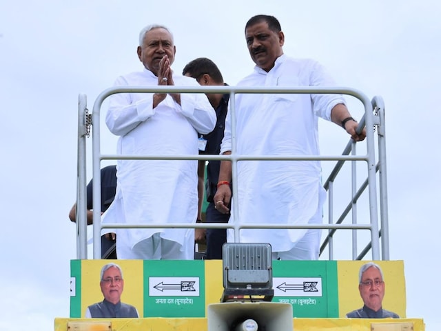 फ्लड लाइट से लेकर हाइड्रोलिक तक, हाईटेक सुविधाओं से लैस है निश्चय रथ- 6 PHOTOS