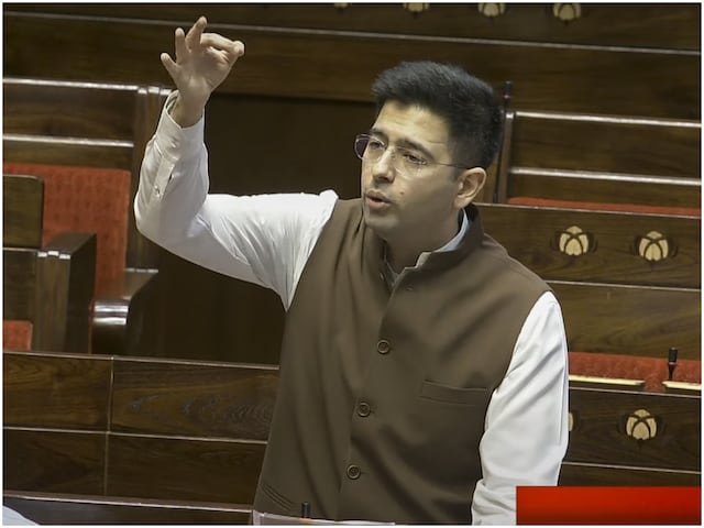 DGCA को SEBI और TRAI की तरह... राघव चड्ढा ने उठाया विमान सुरक्षा का मुद्दा DGCA को SEBI और TRAI की तरह... राघव चड्ढा ने उठाया विमान सुरक्षा का मुद्दा