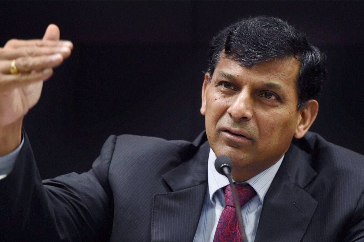 चमचागिरी से पाक बना ट्रंप का चहेता मोदी ने लिया सख्त स्टैंड तो लगाया टैरिफ