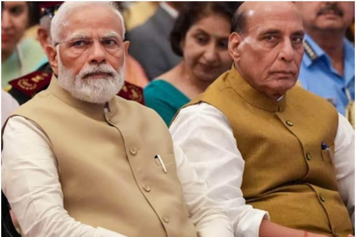राजनाथ सिंह ने कैसे तय किया प्रोफेसर से सियासत के गुरु बनने का तक का लंबा सफर
