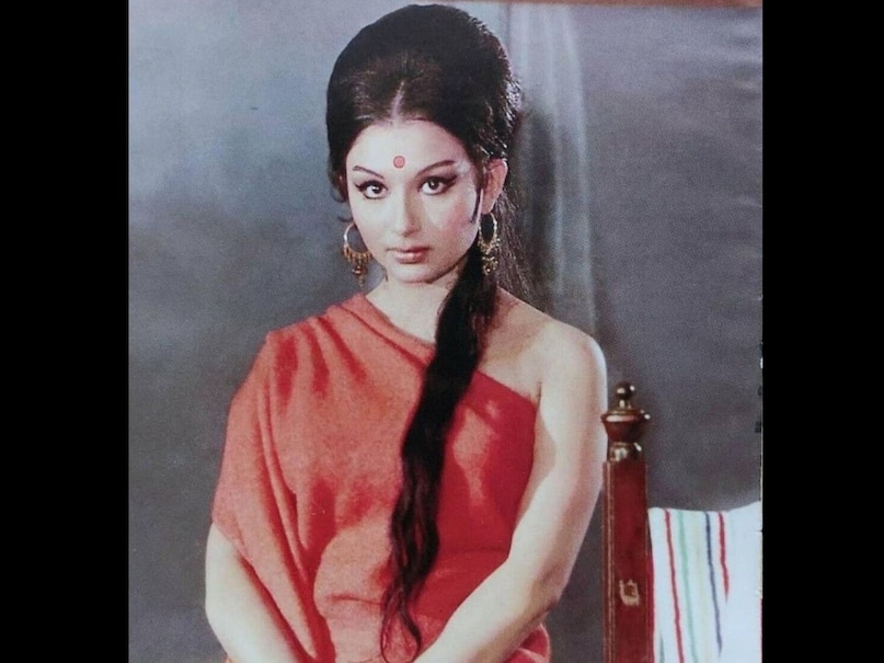 sharmila tagore fashion style, sharmila tagore fashion trend, sharmila tagore saree style, kareena kapoor mother-in-law, bikini girl sharmila tagore