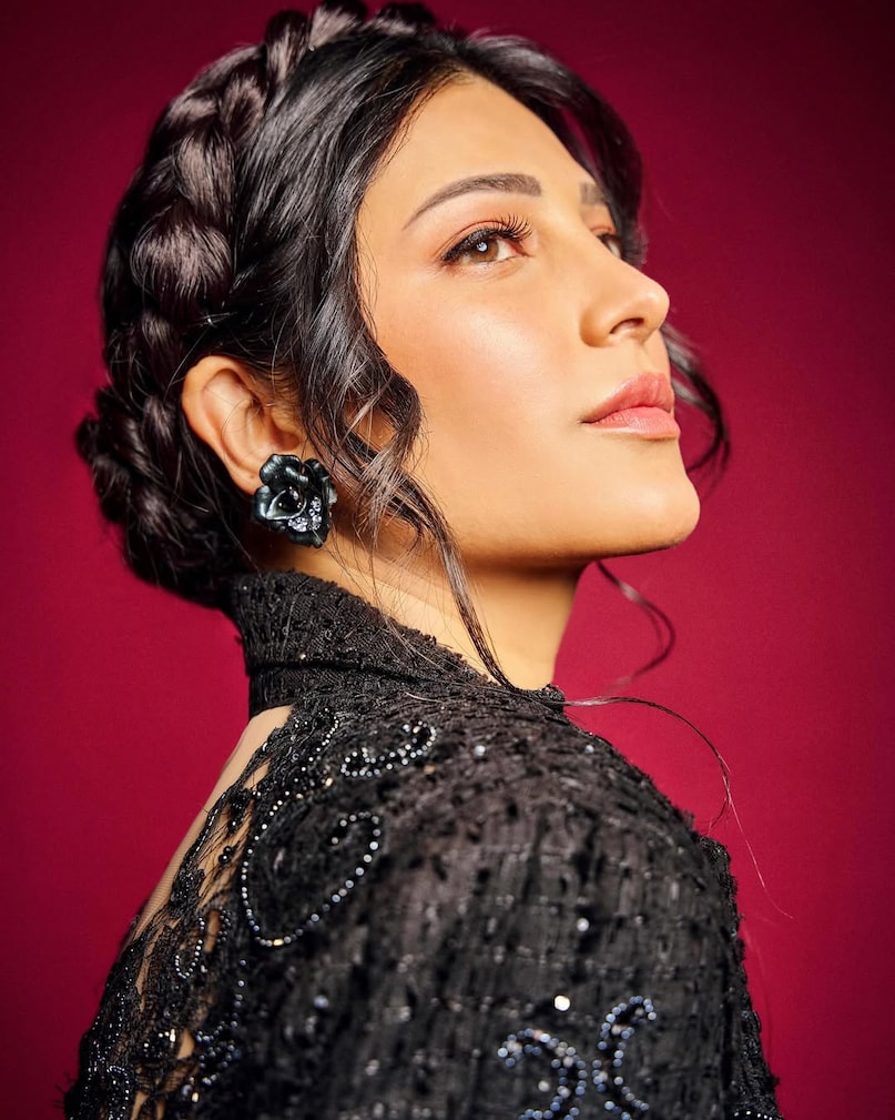 Shruti Haasan, Shruti Haasan News, Shruti haasan reveal why South Indian stars are so humble, shruti haasan interview, kamal haasan, rajinikanth, prabhas, Shruti Haasan says fear of Saraswati in South Indian stars , श्रुति हासन, श्रुति हासन ने बताया क्यों हंबल होते हैं साउथ स्टार्स, साउथ स्टार्स में मां सरस्वती का डर Shruti Haasan, Shruti Haasan News, Shruti haasan reveal why South Indian stars are so humble, shruti haasan interview, kamal haasan, rajinikanth, prabhas, Shruti Haasan says fear of Saraswati in South Indian stars , श्रुति हासन, श्रुति हासन ने बताया क्यों हंबल होते हैं साउथ स्टार्स, साउथ स्टार्स में मां सरस्वती का डर