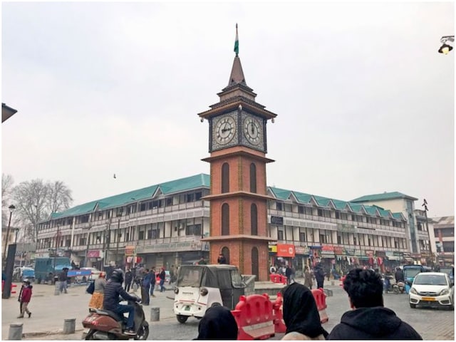 टूट गया 70 सालों का रिकॉर्ड, श्रीनगर में सबसे गर्म रहा जुलाई का दिन टूट गया 70 सालों का रिकॉर्ड, श्रीनगर में सबसे गर्म रहा जुलाई का दिन