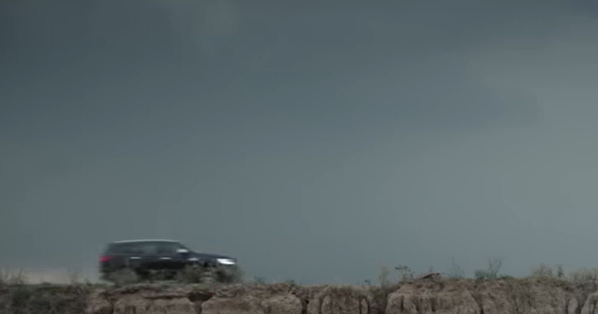 1.32 hours of thriller, changing grounds in the moment, heartbeat story, neither big hero-heroine, ott