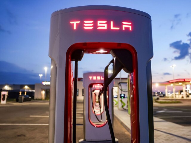 Tesla will soon open showrooms in Delhi after Mumbai