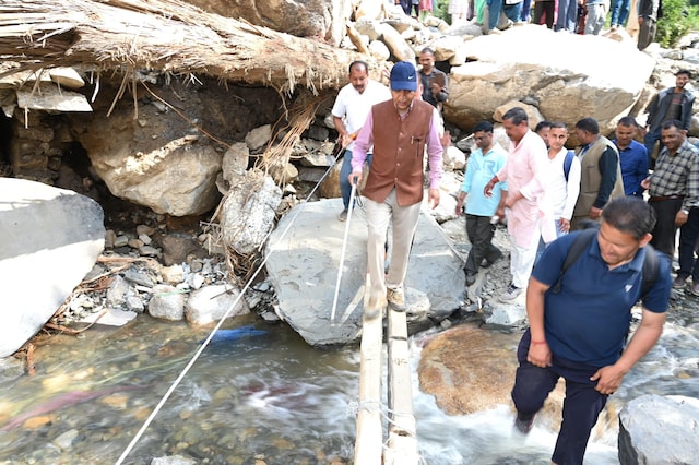 थुनाग तक सड़क बहाल, फिर CM साहब नहीं पहुंचे...जयराम ठाकुर ने कसा तंज