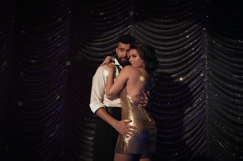 Tara Sutaria, Tara Sutaria boyfriend, Tara Sutaria veer pahadiya, veer pahadiya Tara Sutaria, veer pahadia girlfriend, AP Dhillon, Thodi Si Daaru, Shreya Ghoshal, Veer Pahariya, aadar jain and tara, Veer Pahariya and Tara Sutaria love story