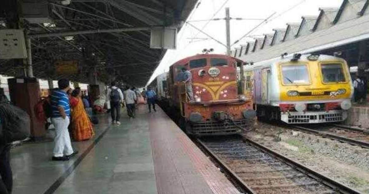 Jhansi News: छत्ततीसगढ़ सम्पर्क क्रांति एक्सप्रेस में बम की सूचना से मचा हड़कंप, अफरा-तफरी के बाद पूरी ट्रेन कराई गई खाली