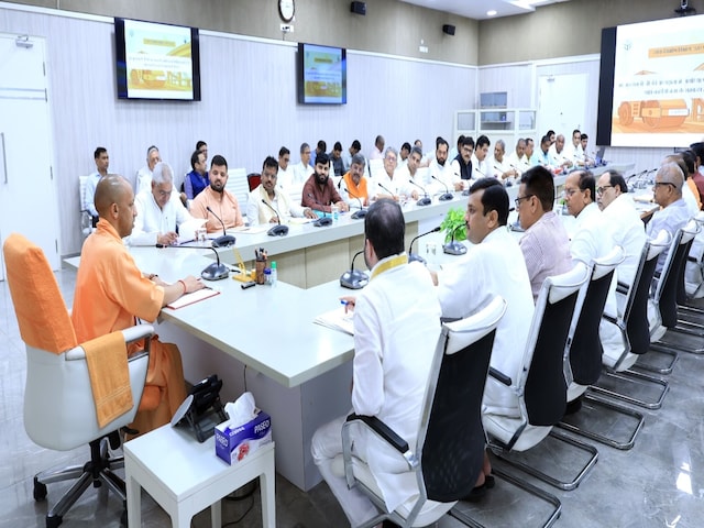 जन अपेक्षाओं पर खरा उतरना सरकार की प्राथमिकता, जमीन पर दिखें योजनाएं जन अपेक्षाओं पर खरा उतरना सरकार की प्राथमिकता, जमीन पर दिखें योजनाएं