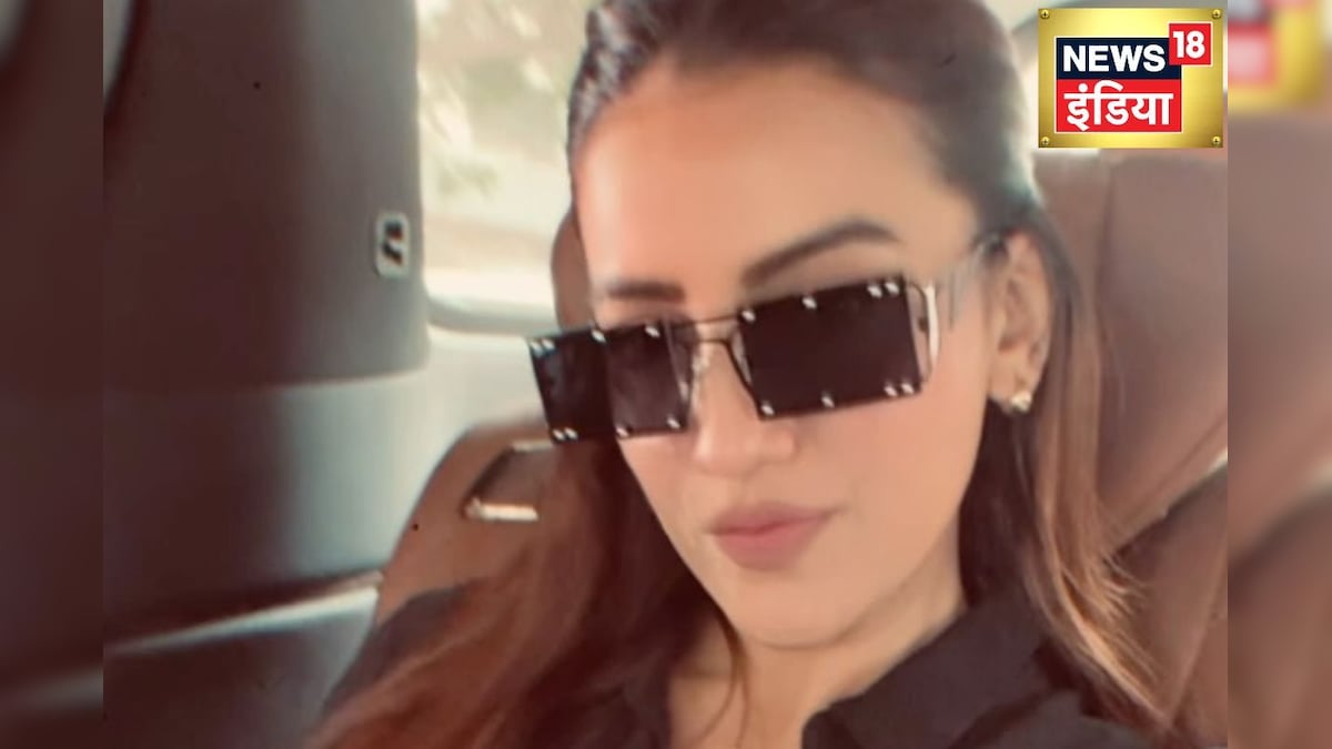 Akshara Singh’s performance in the car, heart won by style, watch video