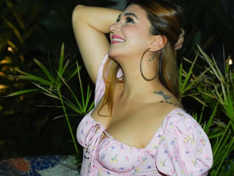Anup Jalota, Jasleen Matharu, Bigg Boss, Anup Jalota Affairs, Anup Jalota Girlfriend, Anup Jalota Age, Anup Jalota Relationship, Anup Jalota Bigg Boss Bigg Boss 12, Bigg Boss, Bigg Boss Boss Jalota, Jasleen Matharu