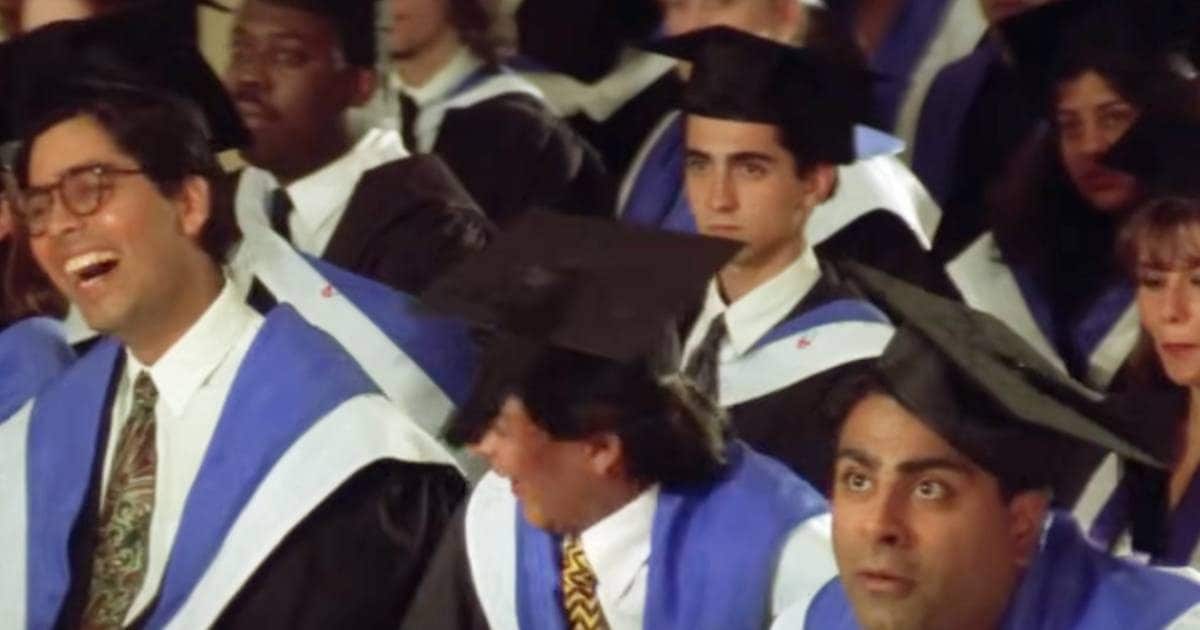1995 की ब्लॉकबस्टर, सुपरस्टार संग अनुपम खेर ने मिलकर गढ़ा था ये डायलॉग, आज भी जिसकी दी जाती है मिसाल