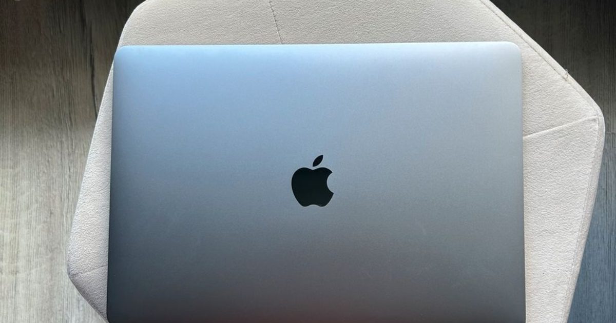 Tach – MacBook यूजर्स के ल‍िए Google ने जारी की सीर‍ियस वॉर्न‍िंग; जल्‍दी कर लें ये काम, वरना मलते रह जाएंगे हाथ