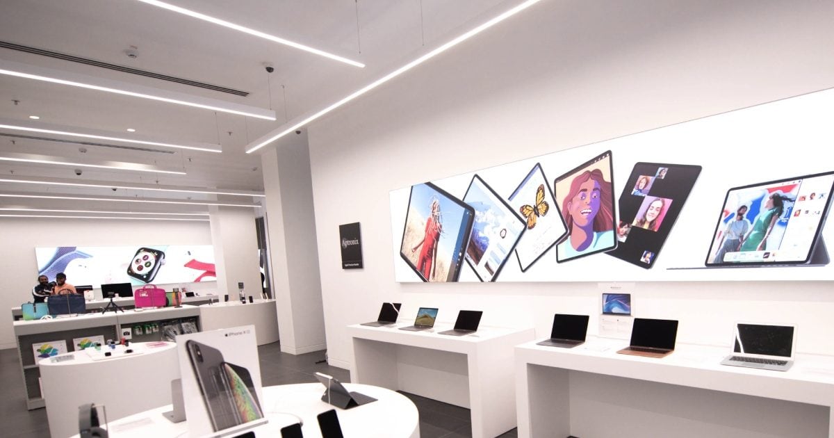 नोएडा में खुला ऐपल का पहला स्‍टोर, कब से बिकना शुरू होगा सामान