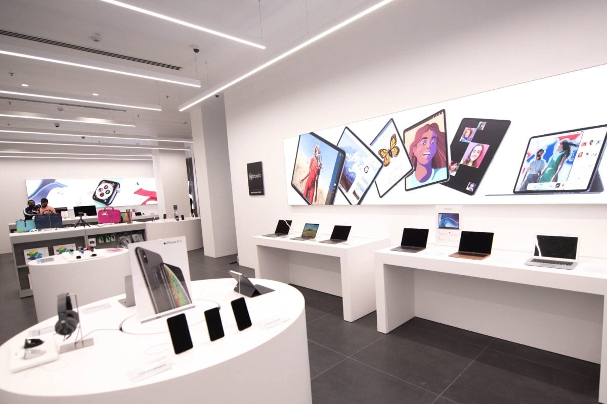 नोएडा में खुला ऐपल का पहला स्‍टोर कब से बिकना शुरू होगा सामान