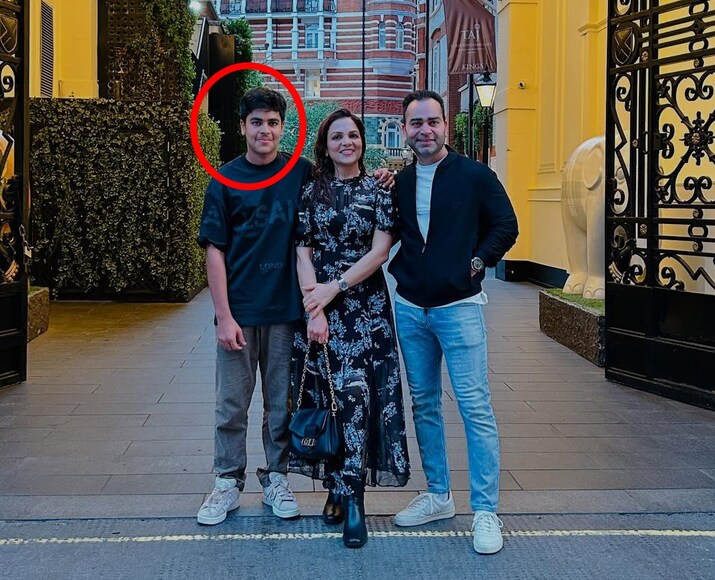 Aryveer with his parents