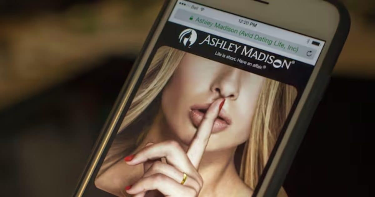 Tach – शादीशुदा लोगों को ‘जन्‍नत’ द‍िखाने वाले इस ऐप के ल‍िए क्‍यों मरे जा रहे लोग, Login करने से पहले जान लें कीमत भी