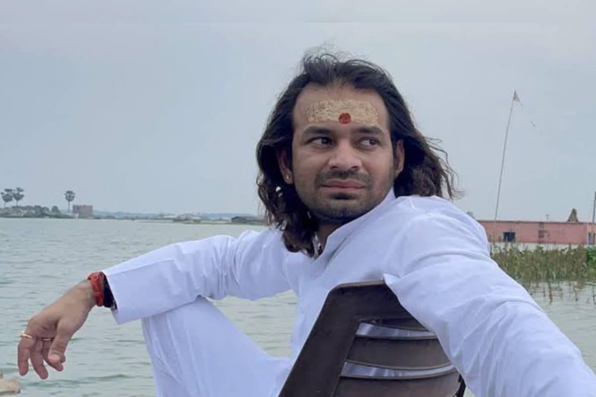 अखिलेश यादव से लिया आशीर्वाद, अब सपा दफ्तर का चक्कर, क्या करने वाले हैं तेज