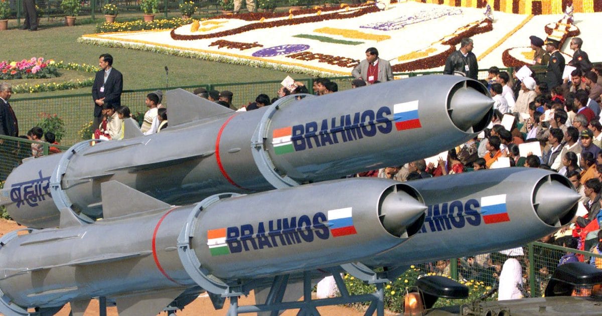 4000cr. की डील, भारत खरीद नहीं, बल्कि बेच रहा ब्रह्मोस, ये मुल्क बना खरीदार!