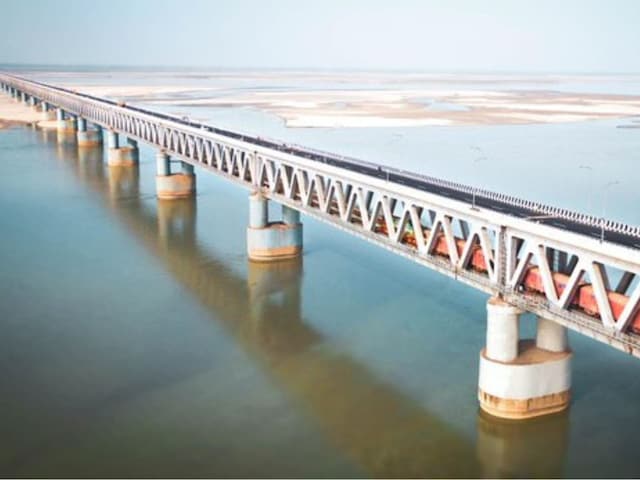 ब्रह्मपुत्र नदी पर बन रहा एक और डबल ब्रिज, कामाख्‍या मंदिर तक जाएगा रास्‍ता