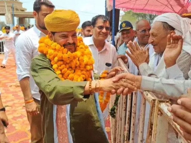 क्यों ब्रिज भूषण सिंह को कहना था- मैं एक सभ्य आदमी हूं ... क्यों ब्रिज भूषण सिंह को कहना था- मैं एक सभ्य आदमी हूं ...