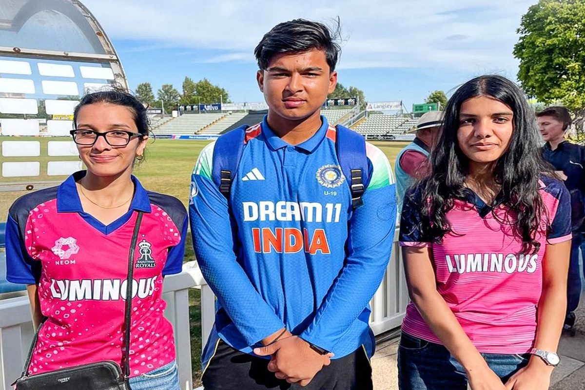 लड़कियों के चहेते बने वैभव, दीवनगी ऐसी कि 6 घंटे गाड़ी चलाकर मिलने पहुंच गईं