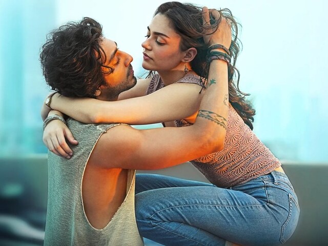 Who is Anit Padda? Romance filled with Ananya Pandey's brother in 'Saira'