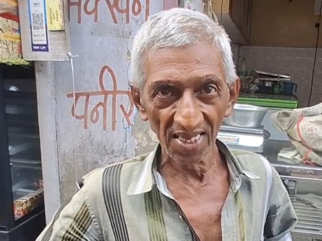 संभल में क्यों रो रहे हिंदू? जैसे ही पहुंचा बुलडोजर छलक आया हिंदुओं का दर्द संभल में क्यों रो रहे हिंदू? जैसे ही पहुंचा बुलडोजर छलक आया हिंदुओं का दर्द